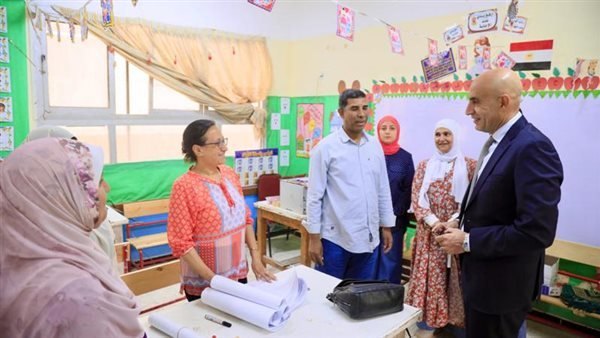 وزير التعليم يوجه بسرعة صرف مستحقات معلمي الحصة قبل عيد الفطر