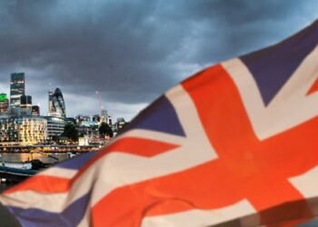 بريطانيا تستدعي سفير إيران على خلفية اتهامات بالتجسس