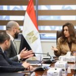 وزيرة التنمية المحلية تبحث رقمنة تراخيص المحال وإتاحة الخدمات عبر منصة مصر الرقمية