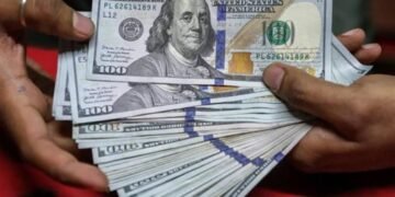 استقرار الدولار أمام الجنيه اليوم الإثنين 30 مارس في البنوك المصرية