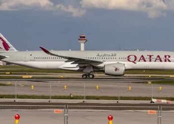 الخطوط القطرية تعلن بدء تشغيل عدد محدود من رحلات الإغاثة لنقل المسافرين العالقين