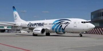 مصر للطيران تنفي رفع أسعار تذاكر العودة من الخليج