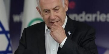 إسرائيل تعلن استدعاء 100 ألف جندي احتياط.. ونتنياهو: هجماتنا ستتصاعد