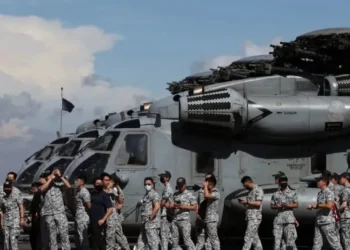 وصول سفينة المارينز الأمريكية "يو إس إس تريبولي" إلى الشرق الأوسط