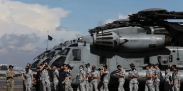 وصول سفينة المارينز الأمريكية "يو إس إس تريبولي" إلى الشرق الأوسط