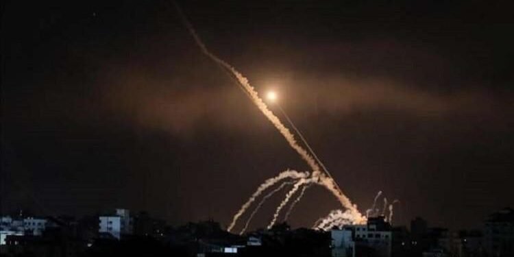 السعودية تعلن اعتراض وتدمير مسيّرة وصاروخين باليستيين