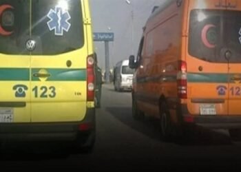 12 مصابًا في انقلاب ميكروباص على طريق الأوسط بشمال سيناء