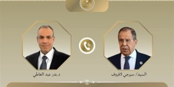 وزير الخارجية يبحث هاتفيًا مع نظيره الروسي جهود خفض التصعيد بالإقليم