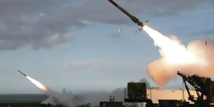 السعودية تعلن اعتراض وتدمير 8 مسيرات دخلت مجالها الجوي