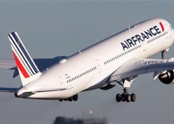 الخطوط الفرنسية تعلق رحلاتها إلى الشرق الأوسط وسط تصاعد الحرب الإقليمية