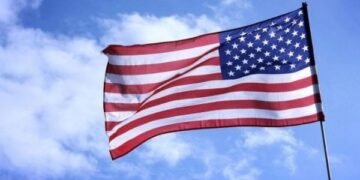 من بينها مصر.. أمريكا تطالب رعاياها بمغادرة 14 دولة فورًا