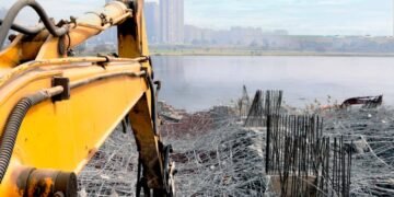 وزير الري يتابع إزالة التعديات على نهر النيل