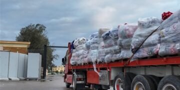 أكثر من 3,680 طن مساعدات.. قافلة الهلال الأحمر المصري تتجه لدعم أهالي غزة