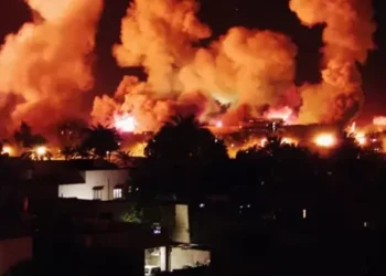 دوي انفجارات جديدة في الدوحة ودبي وأبو ظبي.. وصفارات إنذار بالكويت