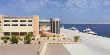 إغلاق ميناءي نويبع والغردقة لسوء الأحوال الجوية