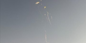 قطر: نهيب بالجميع البقاء في المنازل وعدم الخروج إلا للضرورة القصوى