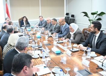 وزيرة الإسكان تتابع طرح وحدات سكنية بنظام الإيجار لتعزيز الحماية الاجتماعية