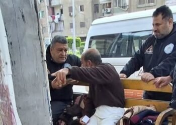 فرق التدخل السريع بالغربية تكثف جهودها لإنقاذ المشردين من البرد والأمطار