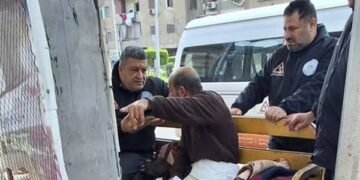 فرق التدخل السريع بالغربية تكثف جهودها لإنقاذ المشردين من البرد والأمطار