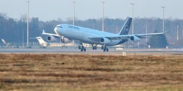 رويترز: تحويل مسار رحلة لوفتهانزا إلى القاهرة بدلا من الرياض لأسباب أمنية