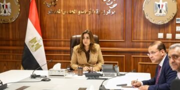 بعد أرتفاع أسعار البنزين.. وزيرة التنمية المحلية تحذر من استغلال السائقين وتدعو المواطنين للإبلاغ عن المخالفات