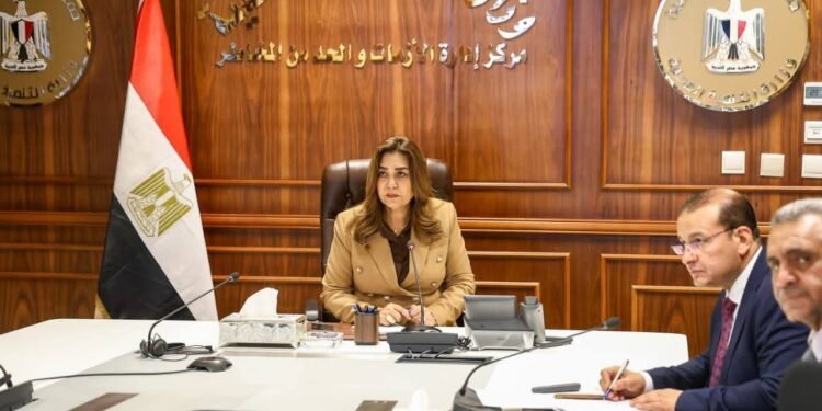 بعد ارتفاع أسعار البنزين.. وزيرة التنمية المحلية تحذر من استغلال السائقين وتدعو المواطنين للإبلاغ عن المخالفات