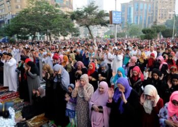 غدًا.. الإفتاء تستطلع هلال شهر شوال لتحديد أول أيام عيد الفطر