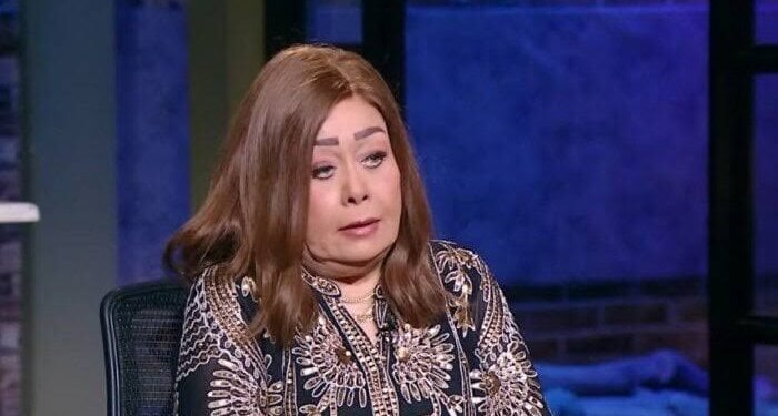 بعد سنوات من ارتدائه.. هالة فاخر توضح سبب خلع الحجاب