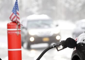 ارتفاع أسعار الوقود في أمريكا بأكثر من 10% مع تأثير الحرب على إمدادات الطاقة العالمية