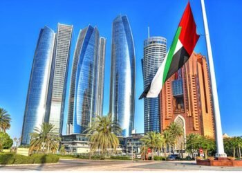 الدفاعات الجوية الإماراتية تحبط هجوماً باليستياً فوق أبوظبي