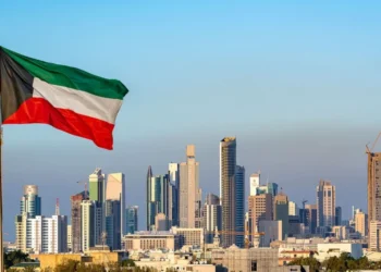 بجهود قنصلية .. رحلات “شارتر” لنقل جثامين مصريين وعودة مئات المخالفين من الكويت