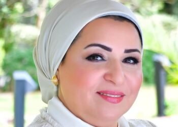 قرينة الرئيس تهنئ الأم المصرية في عيدها.. “أنتِ مصدر الحب والقوة”