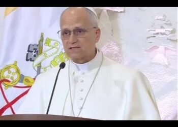 بابا الفاتيكان يدعو ترامب لإيجاد “مخرج” لإنهاء الحرب مع إيران