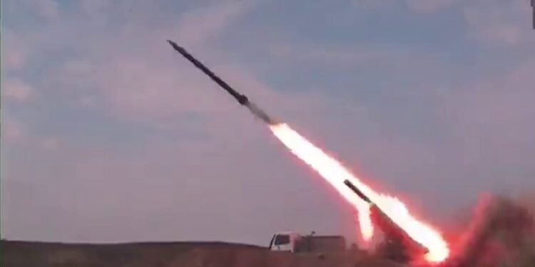 السعودية تعترض صواريخ استهدفت الرياض والمنطقة الشرقية