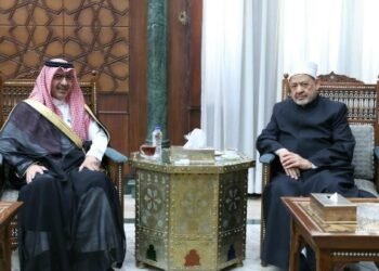 شيخ الأزهر للسفير السعودي: ندين بقوة الاعتداءات الإيرانية على المنشآت الخليجية