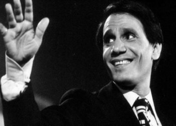 ليلتان في حضرة “العندليب”.. الأوبرا المصرية تُحيي ذكرى رحيل عبد الحليم حافظ