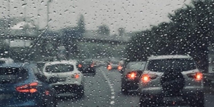 تحذيرات عاجلة من المرور للسائقين بسبب الأمطار