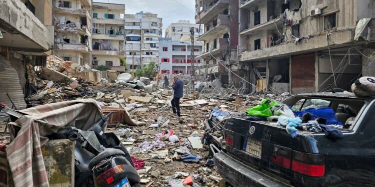 لبنان: 97 قتيلاً و133 مصاباً حصيلة غارات اليوم والضحايا يتجاوزون 2000 منذ مارس