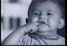 وفاة هاني داوود نجم النادي الأهلي الأسبق وبطل أغنية "ماما زمانها جاية"