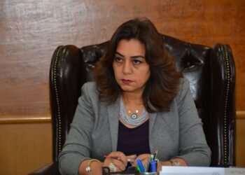 وزيرة التنمية المحلية والبيئة توجّه باحتواء تسرب سولار بترعة الإسماعيلية بالقليوبية