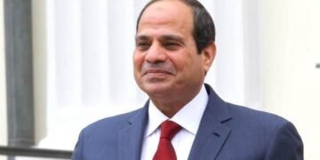 السيسي يصدق على قانونين للتنقيب عن البترول في شمال سيناء وخليج السويس