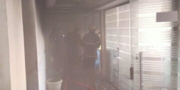 حريق داخل فرع بنك مصر بسفاجا يُصيب 3 موظفين بحالات اختناق