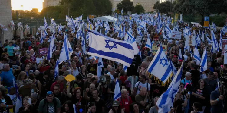 احتجاجات في القدس المحتلة أمام منزل السفير الأمريكي رفضًا لدعم نتنياهو