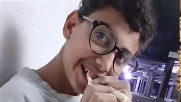 "الصحة" تمنح الأمل للشاب جلال وتتبنى علاجه لاستعادة نعمة الإبصار