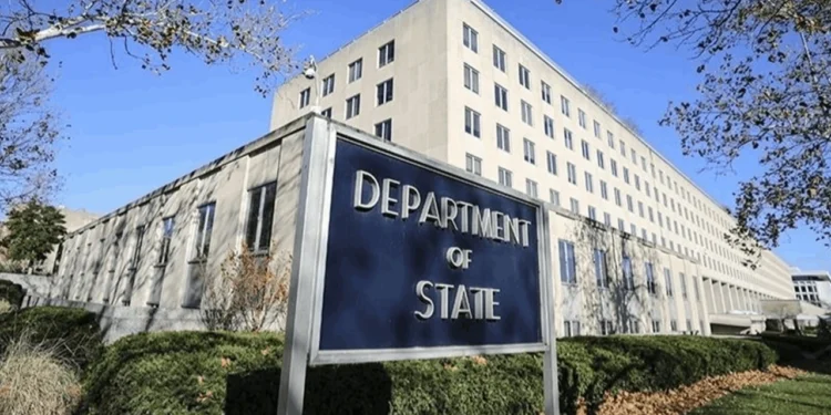 واشنطن تعتقل 3 إيرانيين بعد إلغاء إقامتهم الدائمة