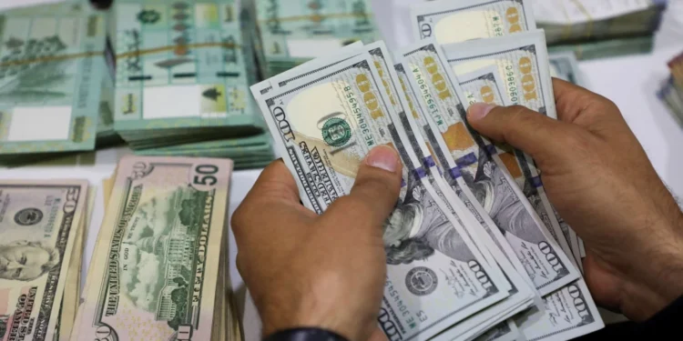 استقرار سعر الدولار اليوم السبت في البنوك المصرية