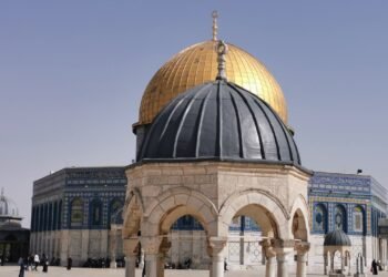 إعادة فتح المسجد الأقصى أمام المصلين بعد 40 يومًا من الإغلاق