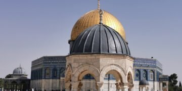 إعادة فتح المسجد الأقصى أمام المصلين بعد 40 يومًا من الإغلاق