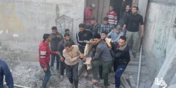 شهداء ومصابون في قصف إسرائيلي استهدف الشجاعية وخانيونس بقطاع غزة