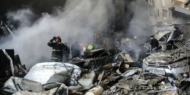 مئات الضحايا جراء ضربات إسرائيلية على لبنان.. والمستشفيات تعلن حالة الطوارئ